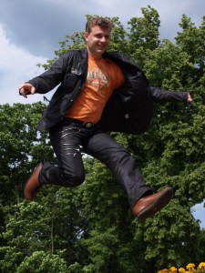 завис в воздухе